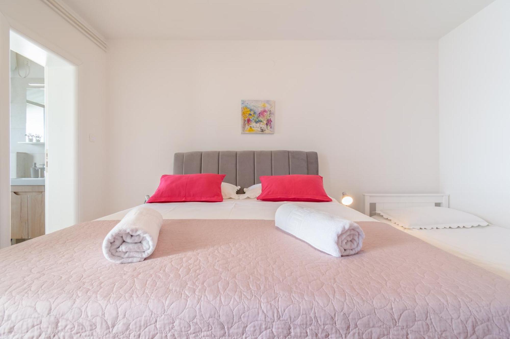 Apartments Malina 图彻皮 外观 照片